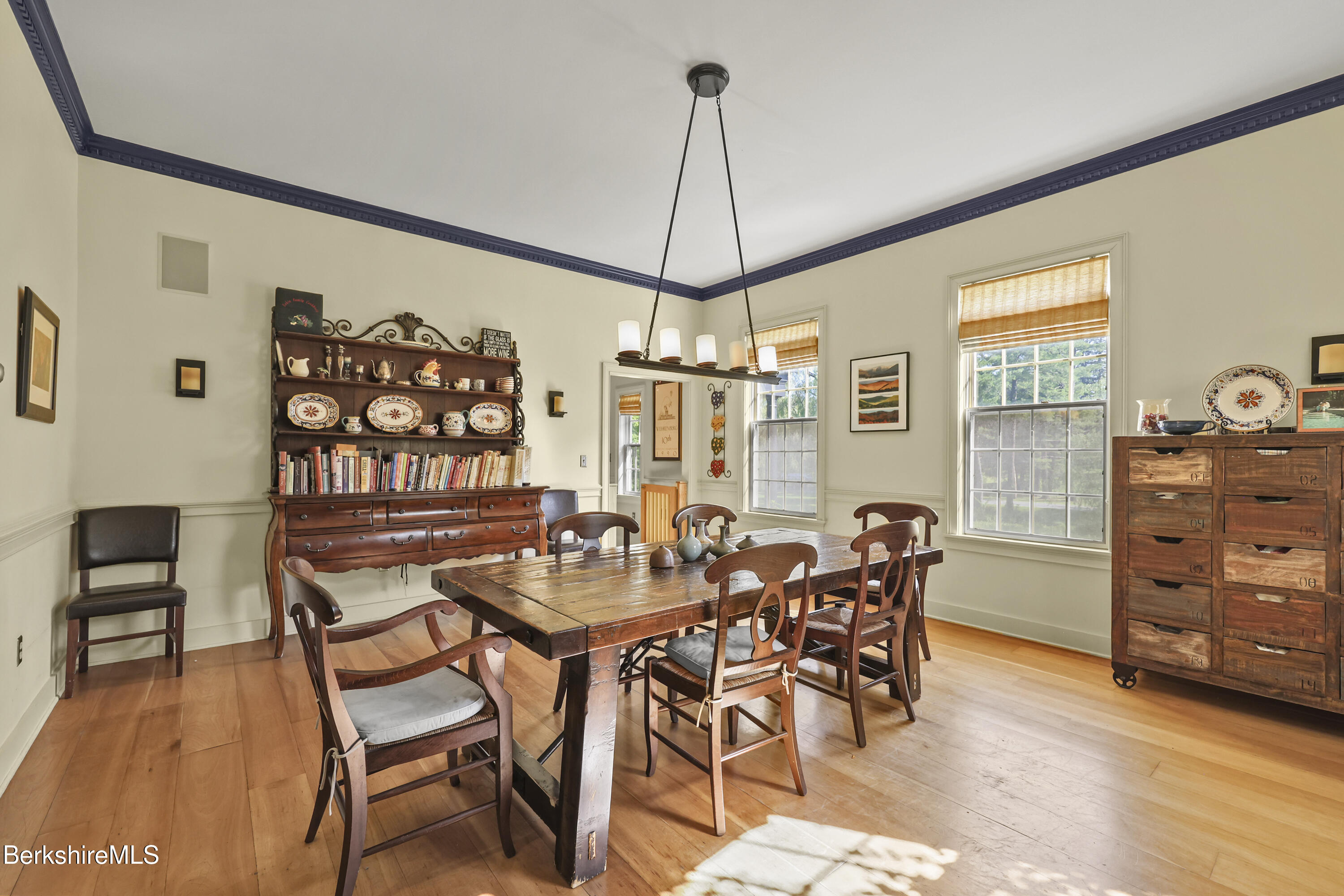 153 Gale Road Williamstown, MA 01267 - Photo 10 of 76 55 Dining Room