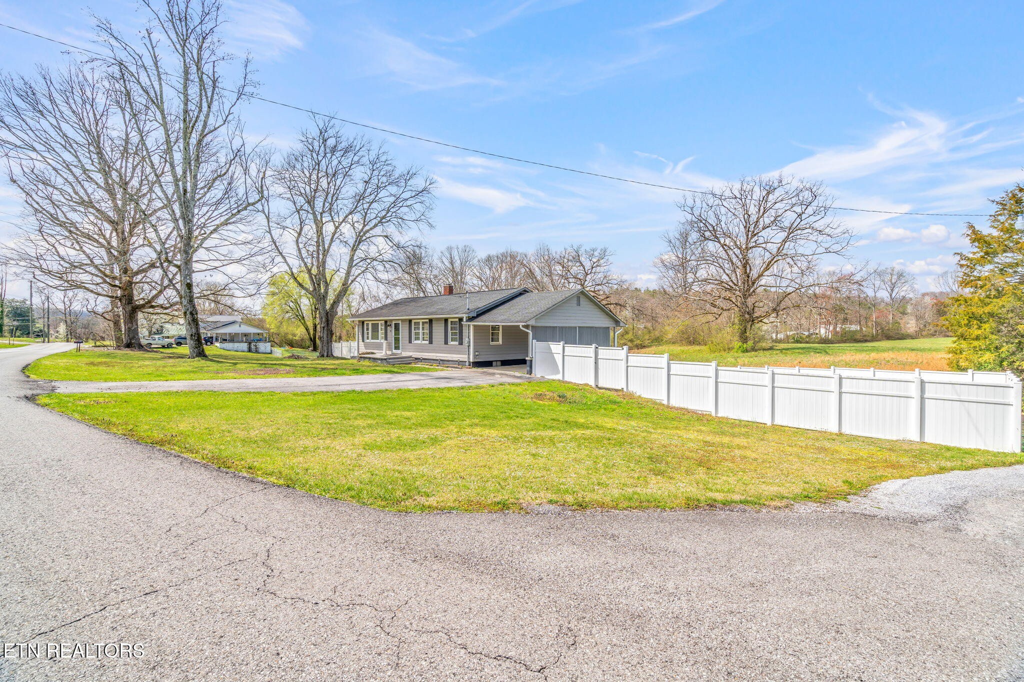 258 Rock Bridge Road Oliver Springs, TN 37840 - Photo 8 of 37