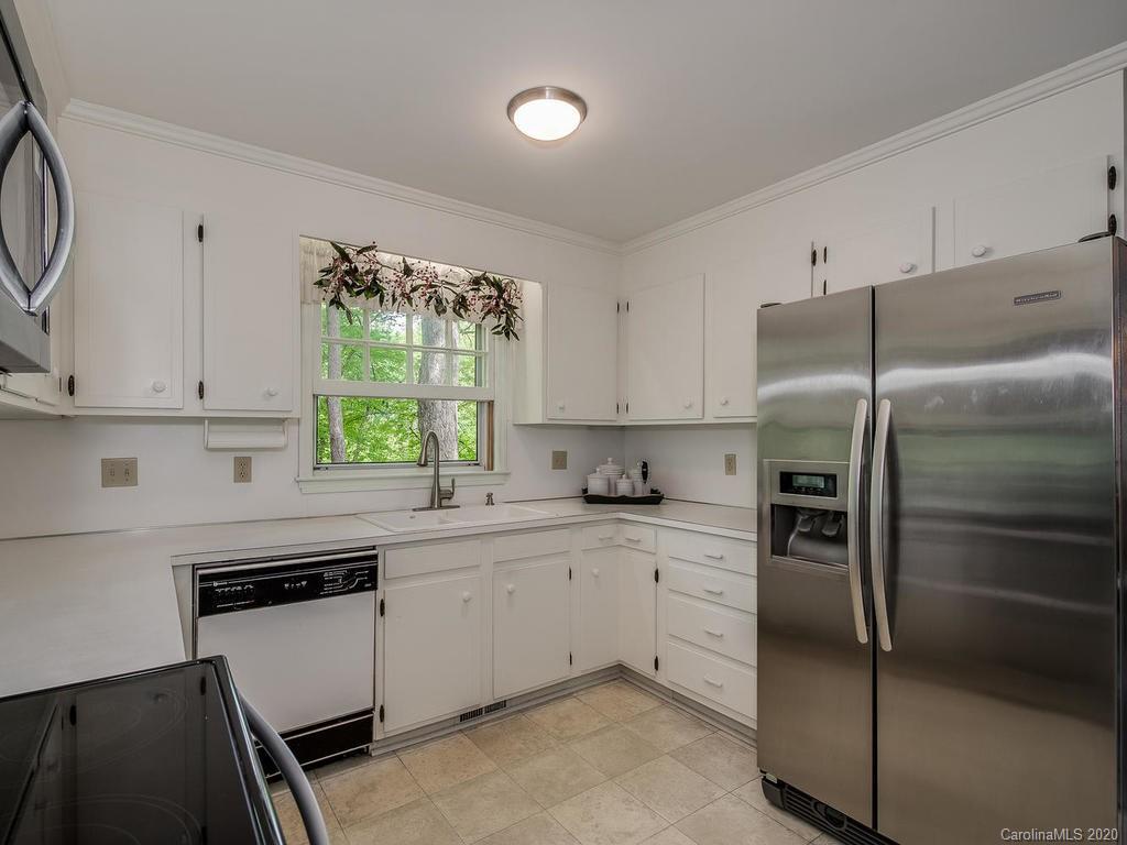 3624 Chevington Road Charlotte, NC 28226 - Photo 11 of 31 Gallery Image 11