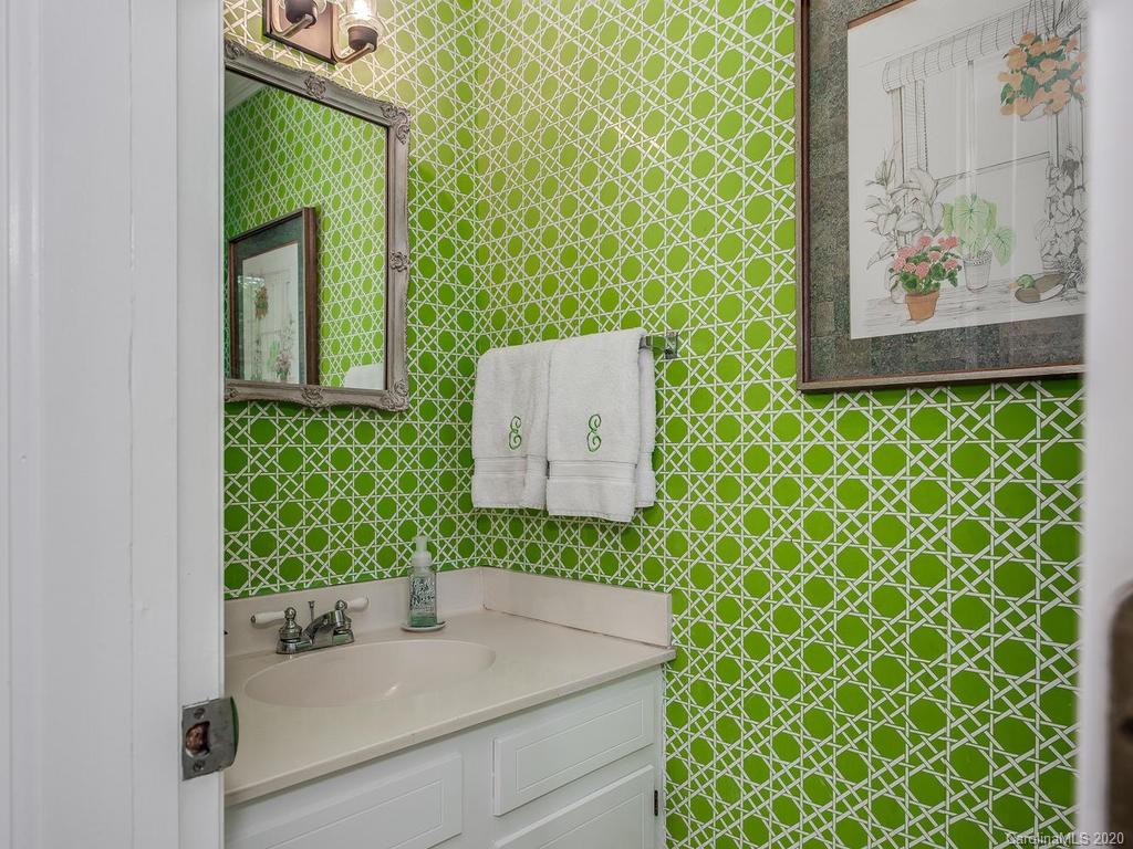 3624 Chevington Road Charlotte, NC 28226 - Photo 16 of 31 Gallery Image 16