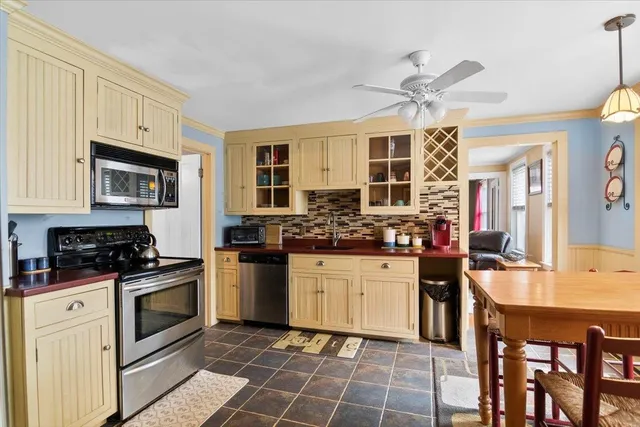 $279,900 | 218 Union Street, Bennington, VT 05201