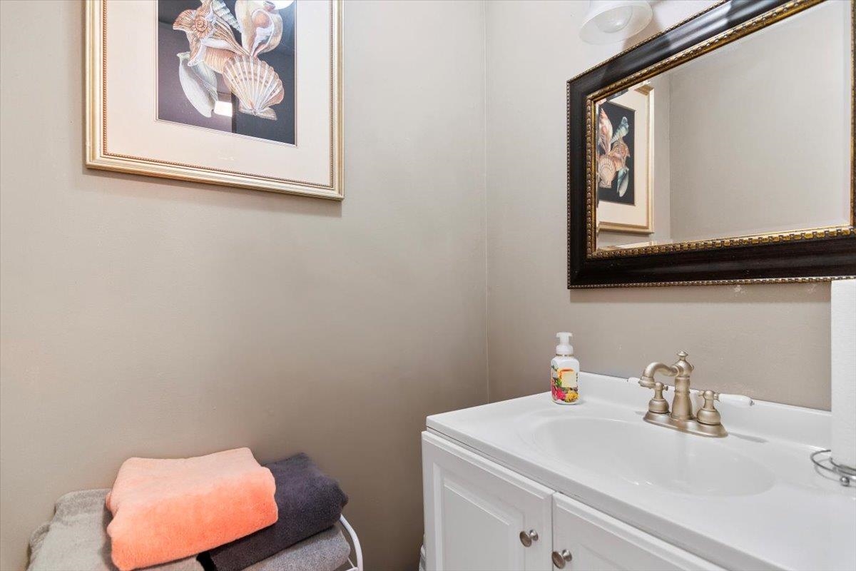 218 Union Street Bennington, VT 05201 - Photo 30 of 39