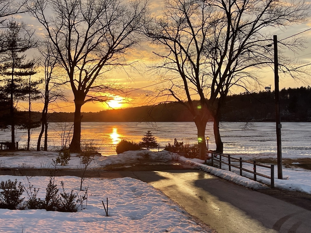 26 Long Lake Road Littleton, MA 01460 - Photo 4 of 37