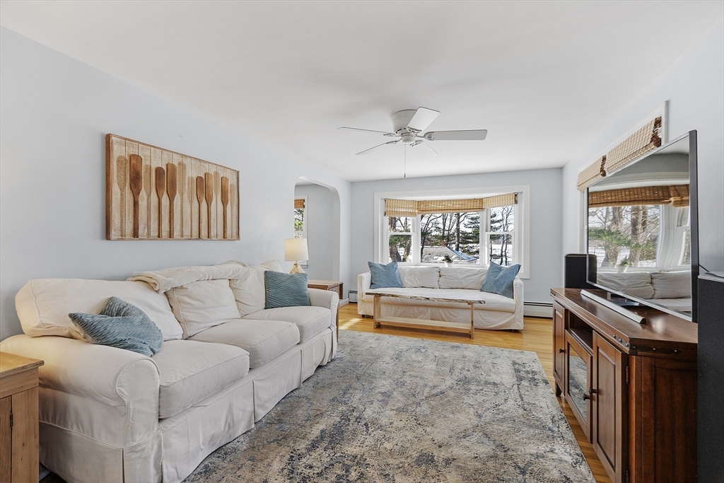 26 Long Lake Road Littleton, MA 01460 - Photo 6 of 37