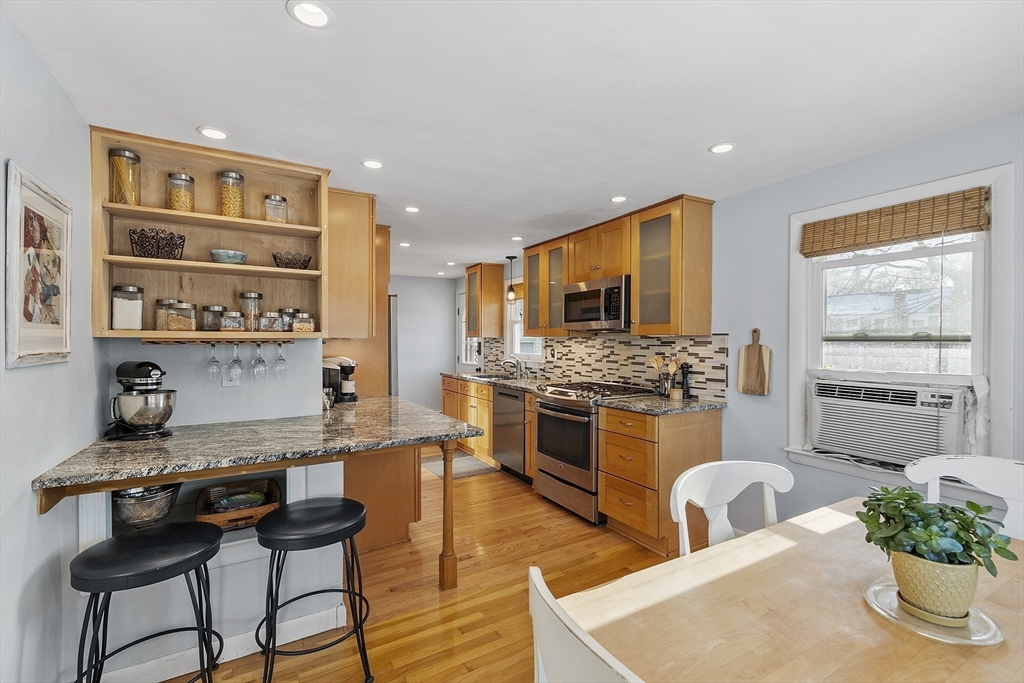 26 Long Lake Road Littleton, MA 01460 - Photo 10 of 37