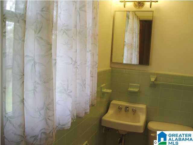 3847 Rock Ridge Road Birmingham, AL 35210 - Photo 10 of 24