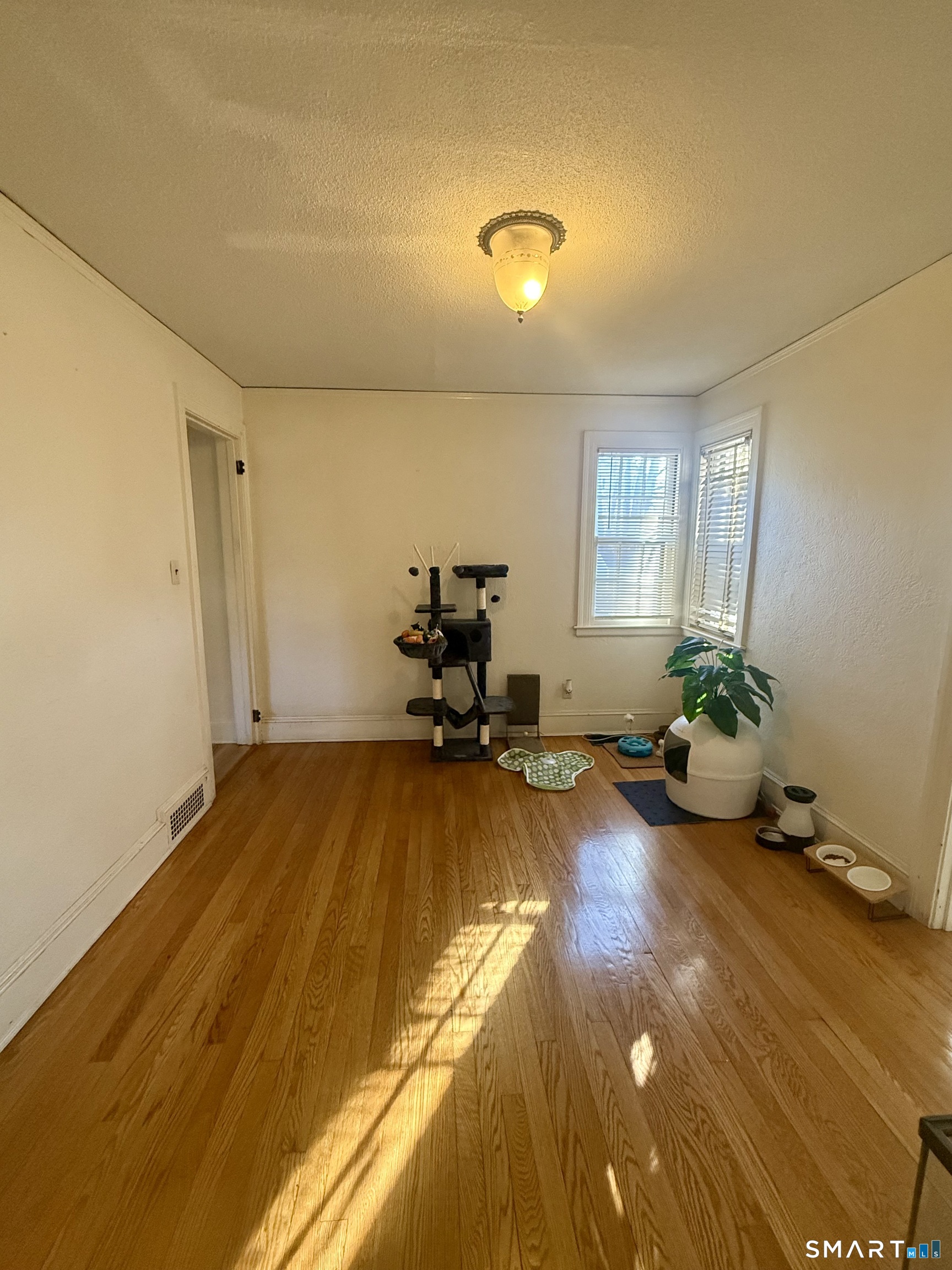 52 Gerard Street Manchester, CT 06040 - Photo 18 of 38