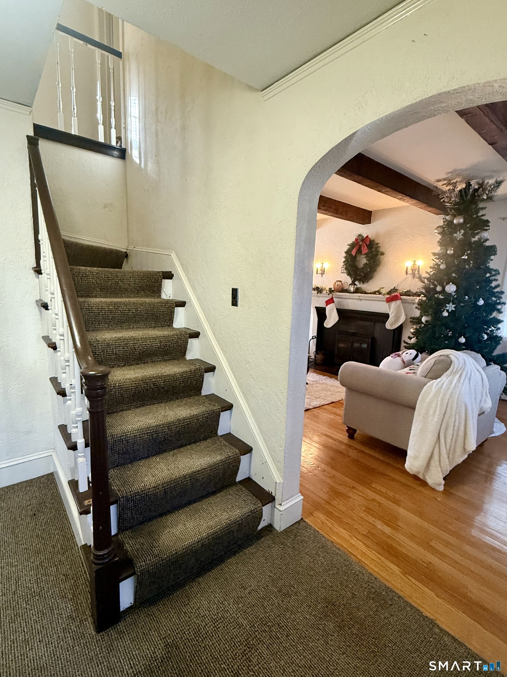 52 Gerard Street Manchester, CT 06040 - Photo 2 of 38