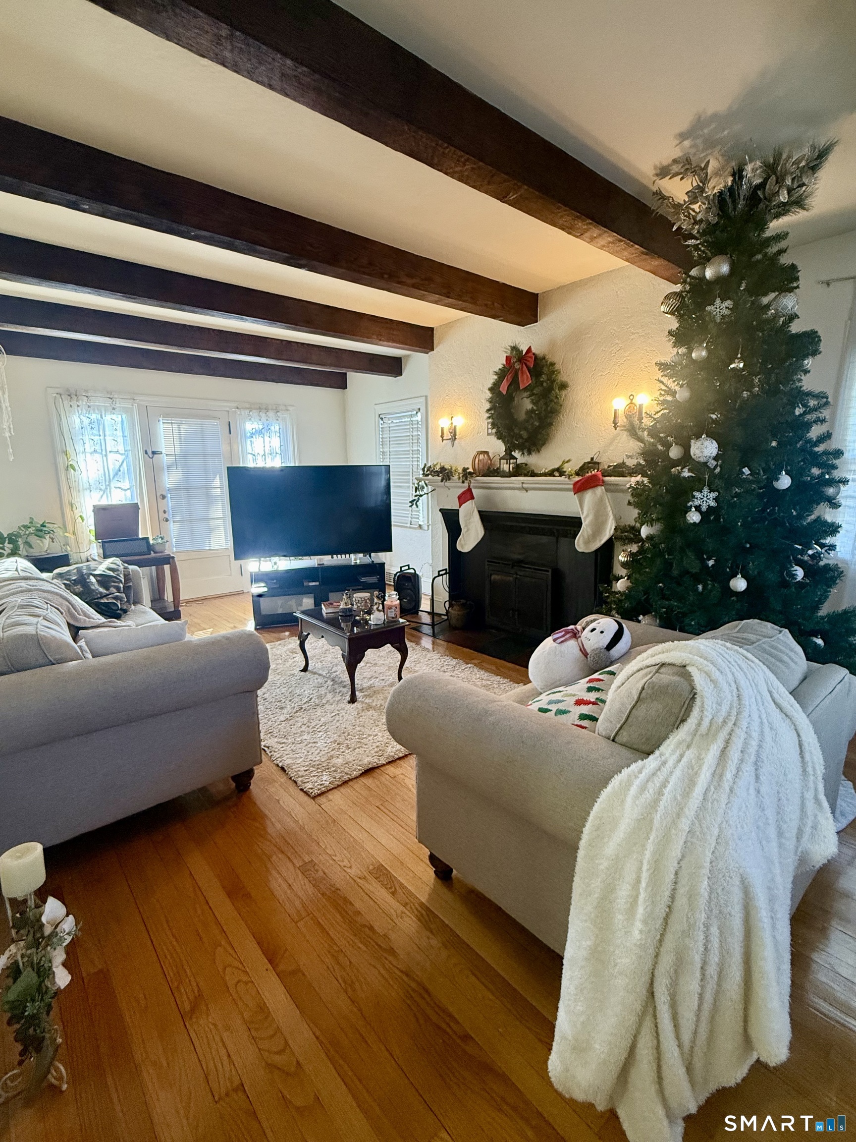 52 Gerard Street Manchester, CT 06040 - Photo 3 of 38