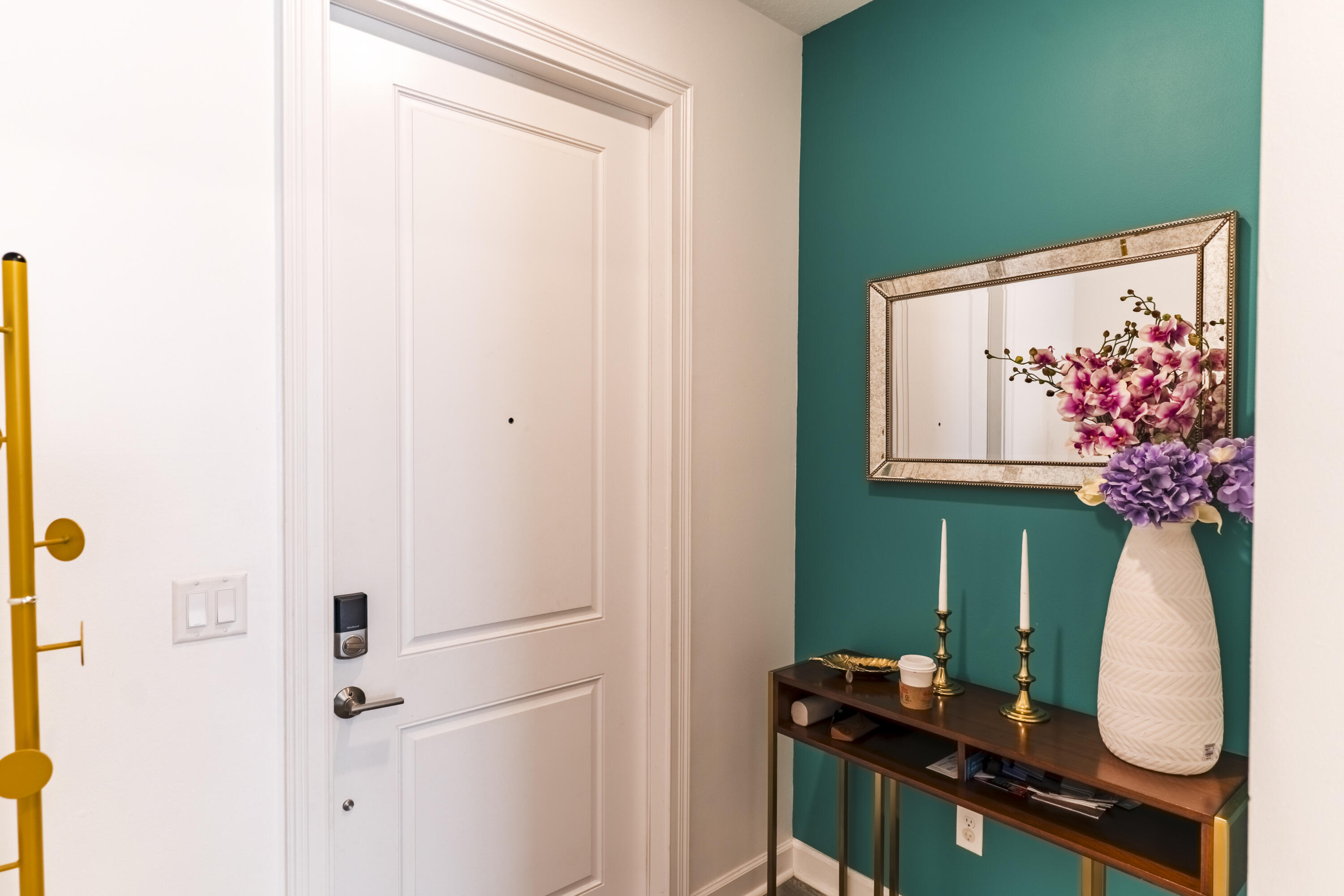 2025 Sugar Maple Drive Riviera Beach, FL 33410 - Photo 2 of 23 a view of a mirror