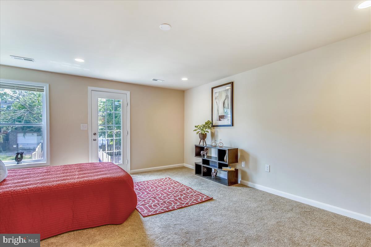 812 Decatur Street Northwest Washington, DC 20011 - Photo 17 of 26