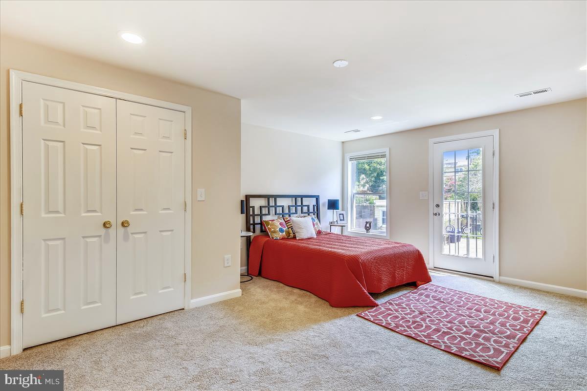 812 Decatur Street Northwest Washington, DC 20011 - Photo 18 of 26
