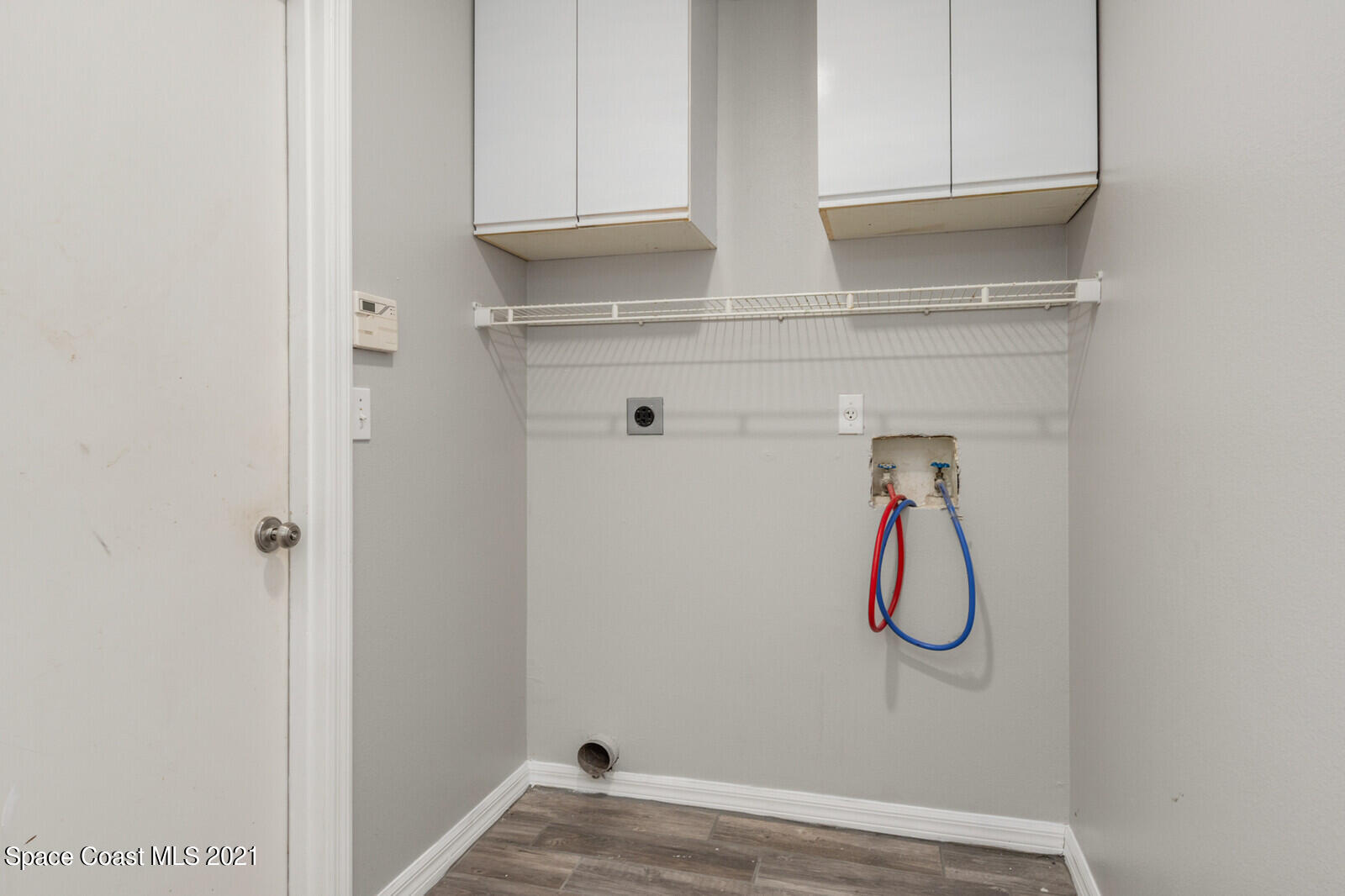 335 Gordon Road Northwest Palm Bay, FL 32907 - Photo 20 of 58 laundry room