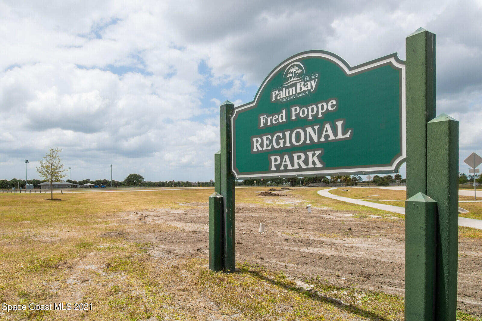 335 Gordon Road Northwest Palm Bay, FL 32907 - Photo 58 of 58 a sign board with ocean view
