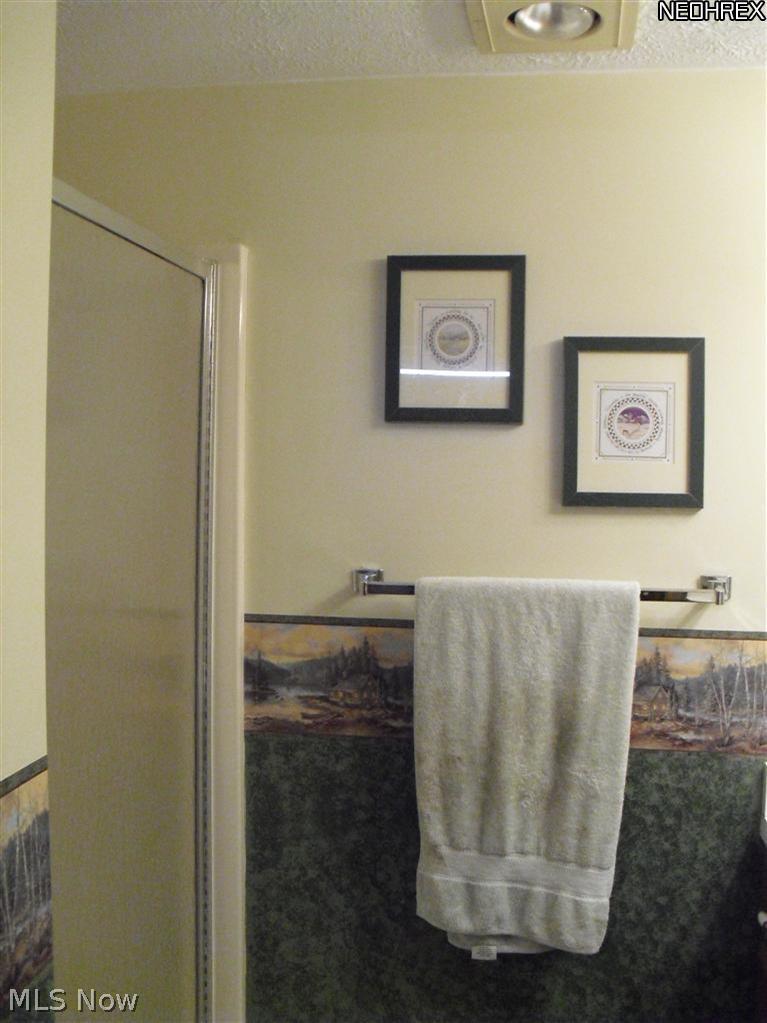 6250 Dodge Road Southwest Canton, OH 44706 - Photo 19 of 25 Full bath in basement