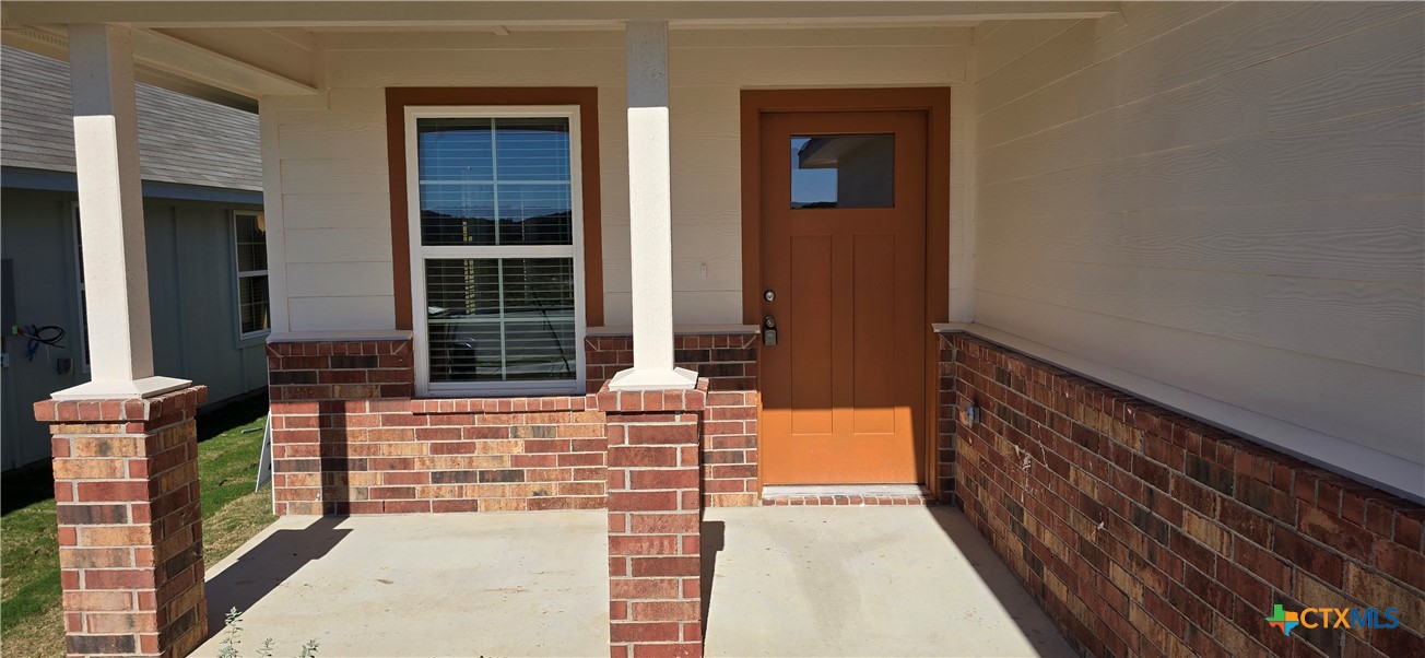 338 Monty Road Copperas Cove, TX 76522 - Photo 2 of 14 a balcony view with a outdoor space
