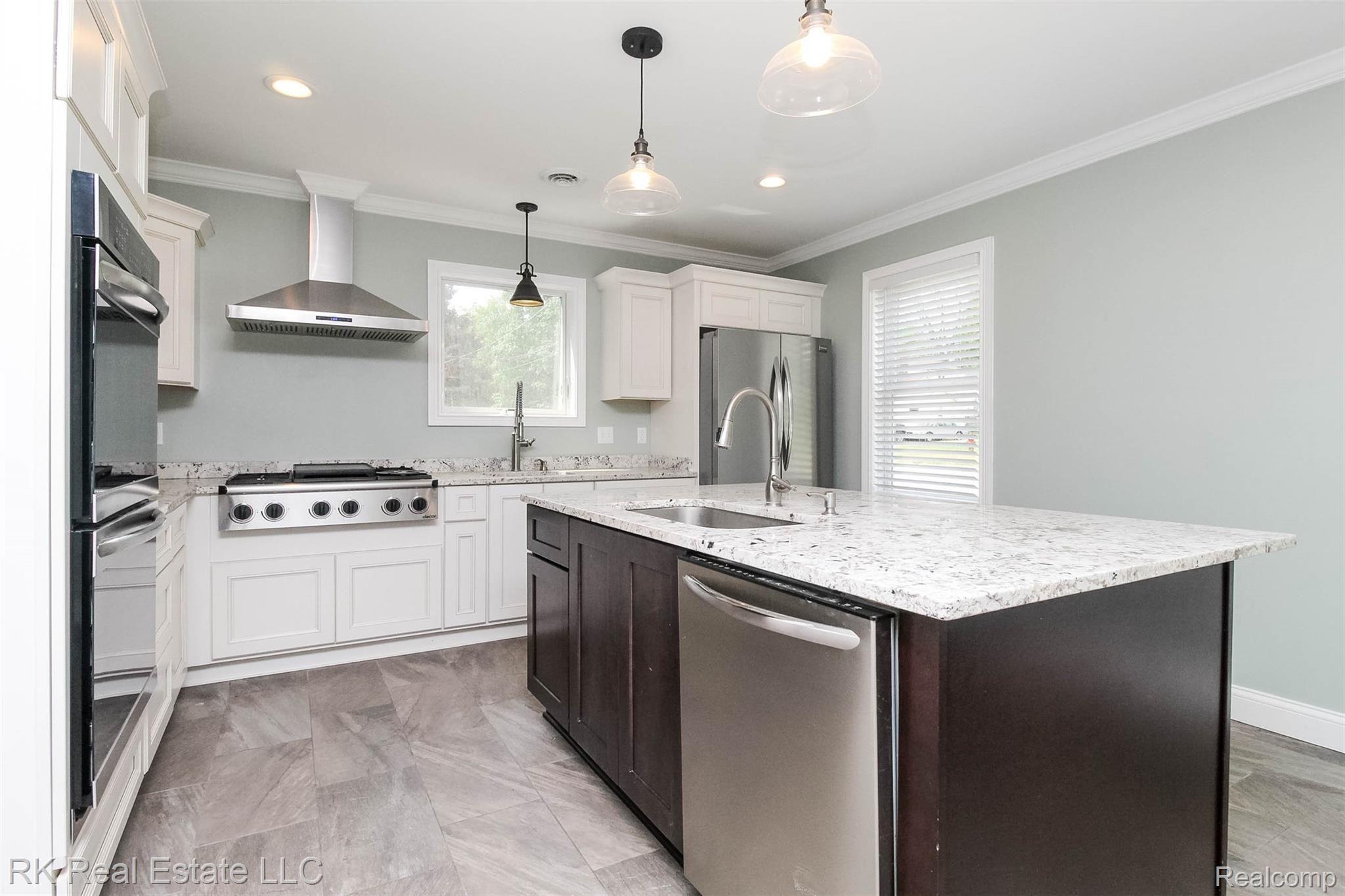 362 Prospect Street Romeo, MI 48065 - Photo 7 of 63 11.jpg