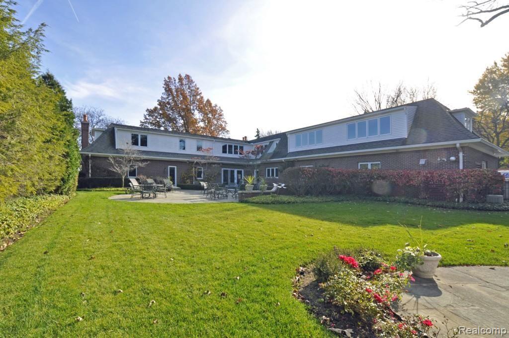 579 Lake Shore Road Grosse Pointe, MI 48236 - Photo 81 of 84 82.jpg