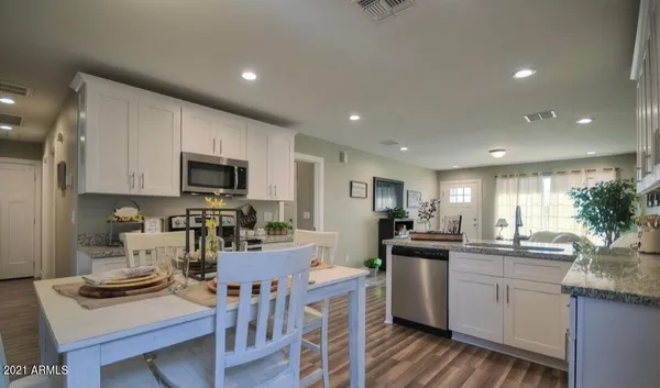 $2,495 | 4277 West Taylor Street, Phoenix, AZ 85009