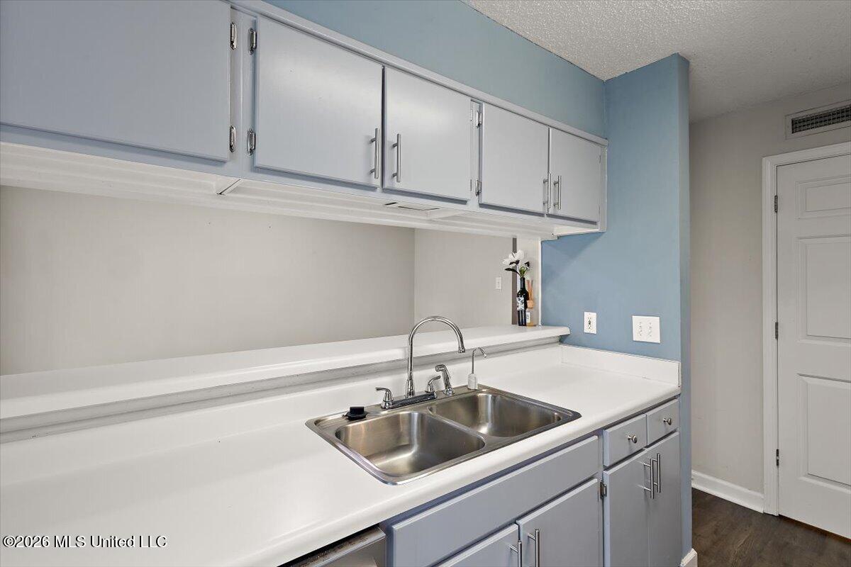 550 Post Road, Unit 405 Ridgeland, MS 39157 - Photo 11 of 36 11-HTP_5752