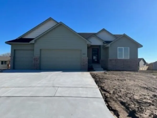 $437,000 | 2613 East Thunder Street, Wichita, KS 67219