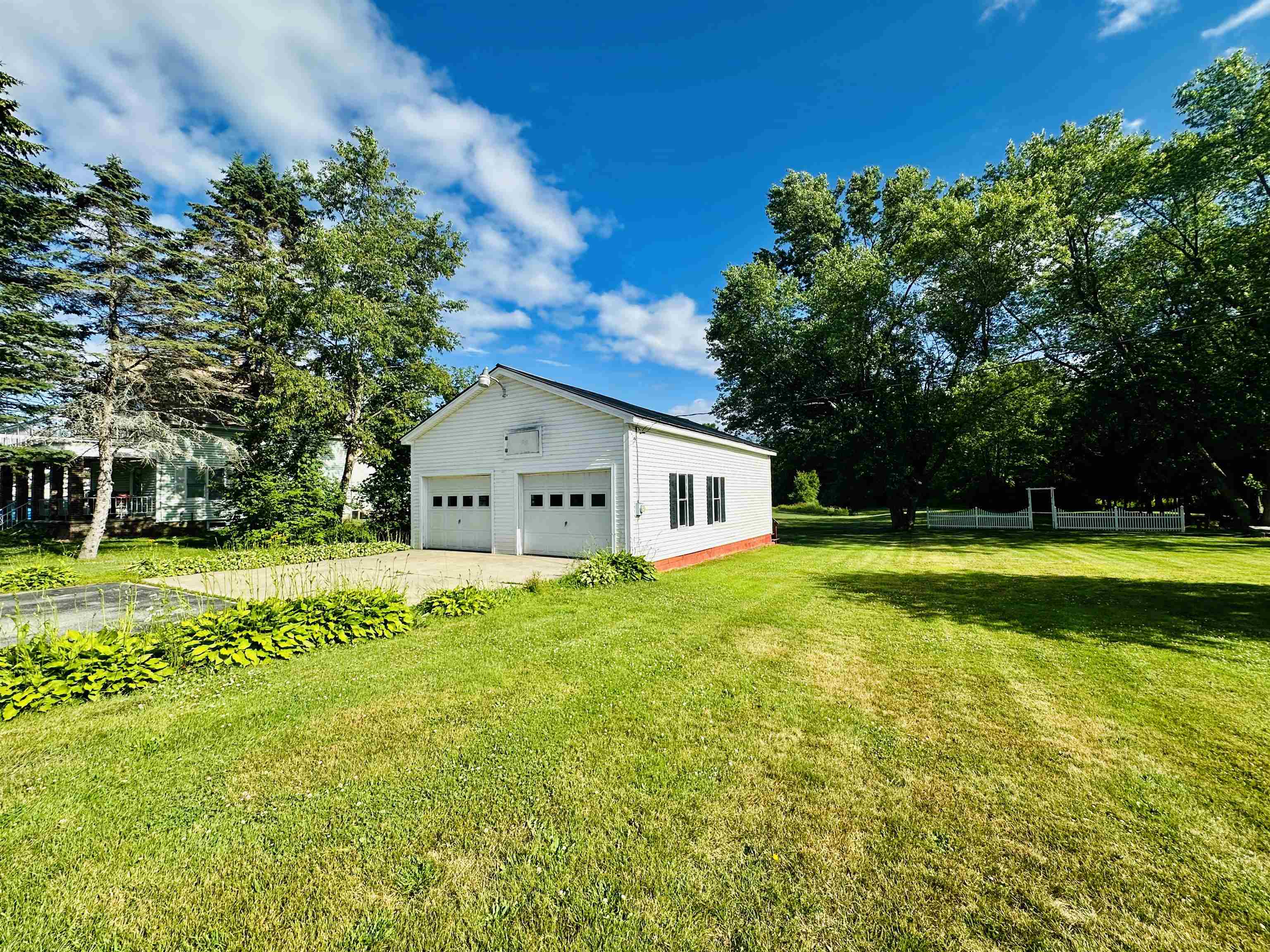 328 Corbin Road Newport, NH 03773 - Photo 4 of 44 Gallery Image 4