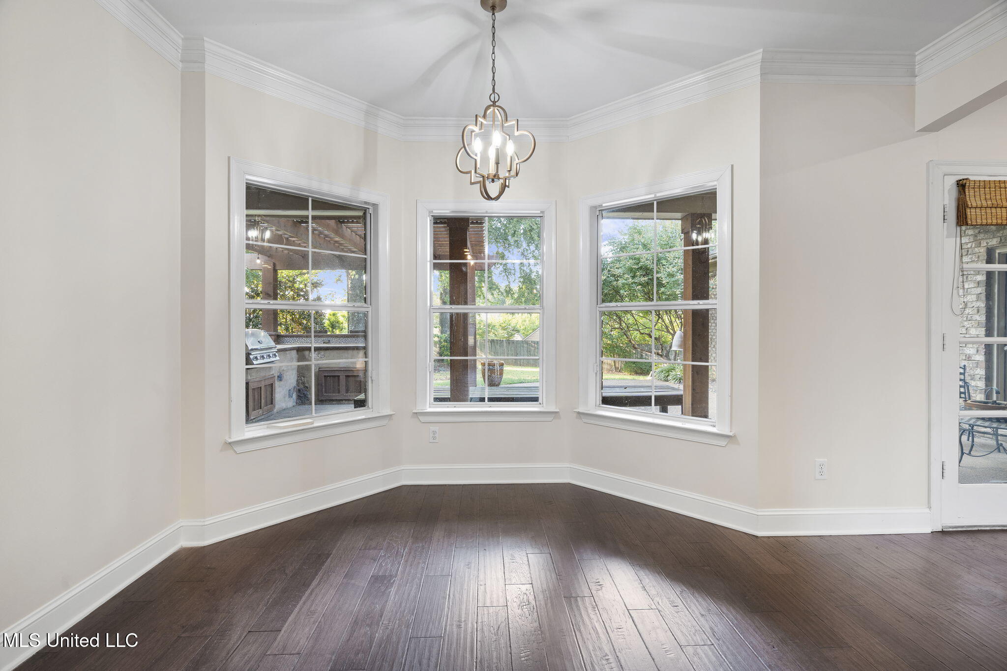 810 Cedar Trace Cove Hernando, MS 38632 - Photo 11 of 47 12-web-or-mls-810 Cedar Trace Cove-12