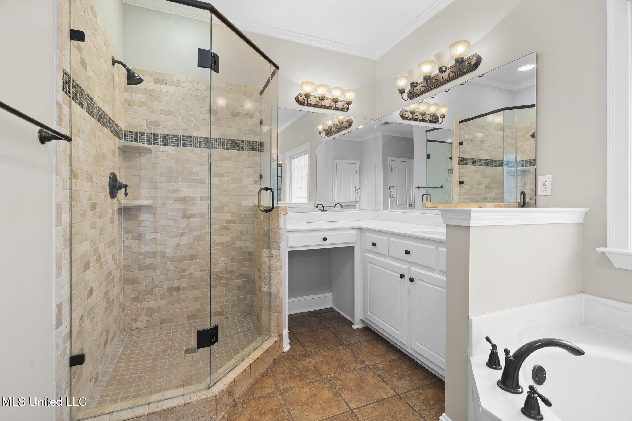 810 Cedar Trace Cove Hernando, MS 38632 - Photo 21 of 47 22-web-or-mls-810 Cedar Trace Cove-22