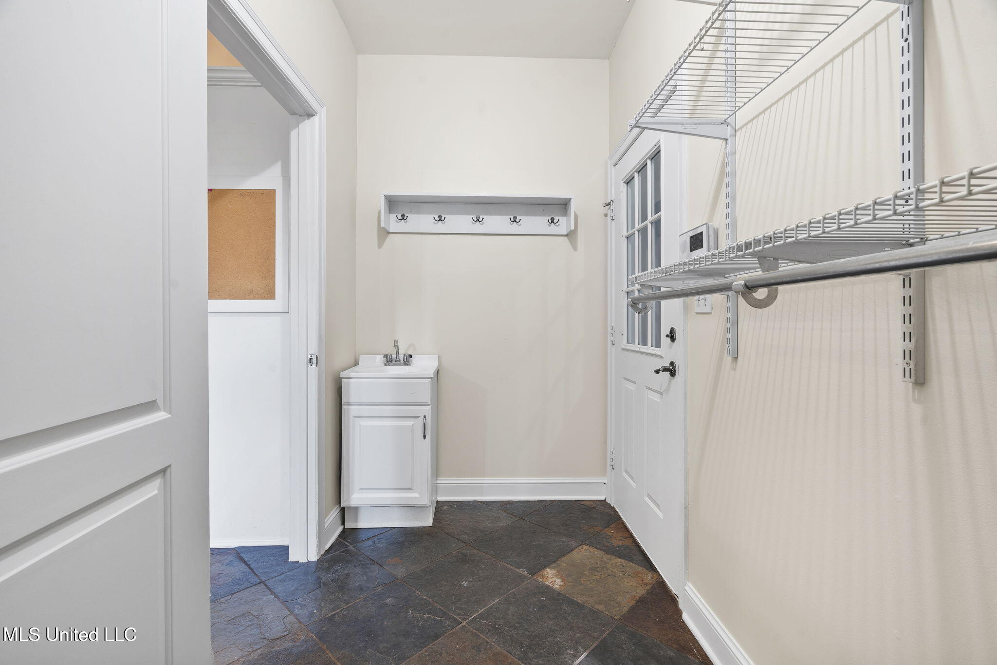 810 Cedar Trace Cove Hernando, MS 38632 - Photo 24 of 47 25-web-or-mls-810 Cedar Trace Cove-25