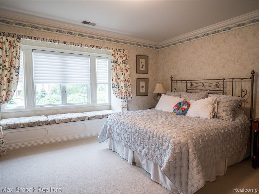 5203 Barrington Drive Rochester, MI 48306 - Photo 25 of 54 Gallery Image 25