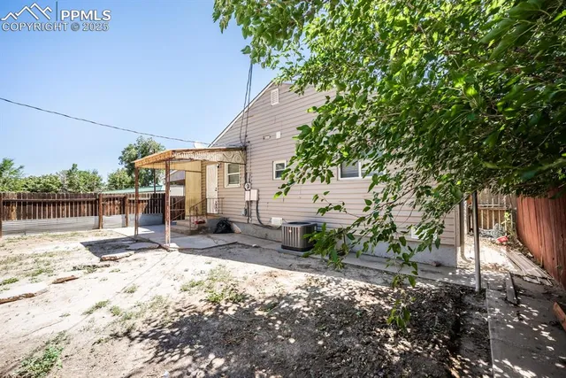 $262,900 | 2301 Poplar Street, Pueblo, CO 81004