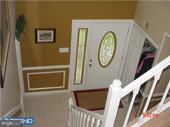 54 Plumstead Road Sewell, NJ 08080 - Photo 2 of 10 Foyer