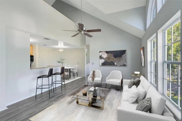 $160,000 | 6178 Westgate Drive, Unit 304, Orlando, FL 32835