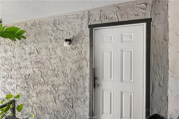 a view of a entryway