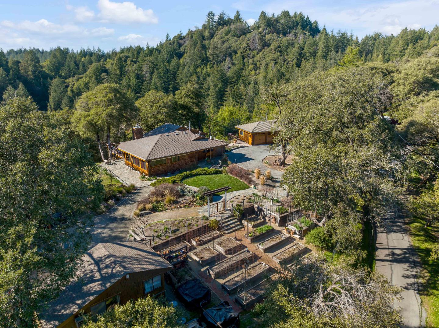 280 Oak Ridge Road Los Gatos, CA 95033 - Photo 5 of 42 Gallery Image 5