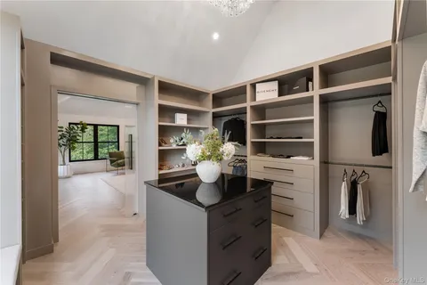 $4,850,000 | 45 Pine Hill Drive, South Salem, NY 10590