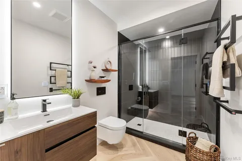 $4,850,000 | 45 Pine Hill Drive, South Salem, NY 10590