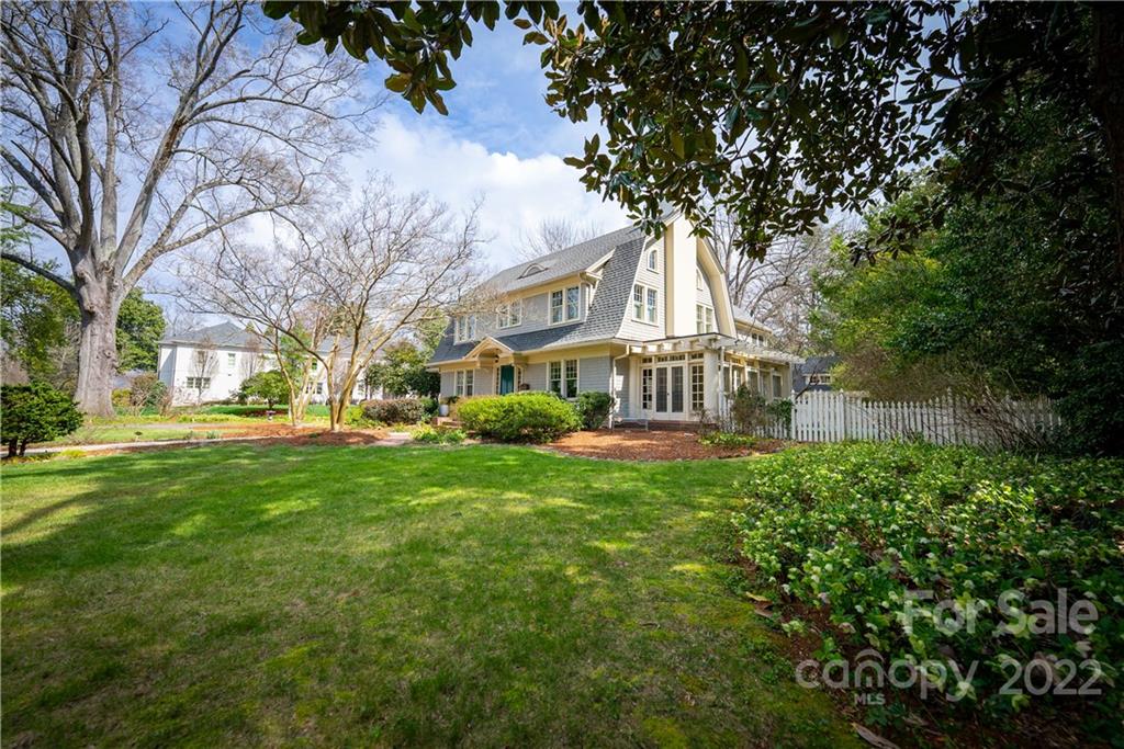 301 Hermitage Road Charlotte, NC 28207 - Photo 2 of 40 Gallery Image 2