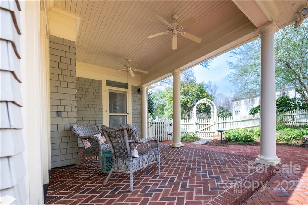 301 Hermitage Road Charlotte, NC 28207 - Photo 6 of 40 Gallery Image 6