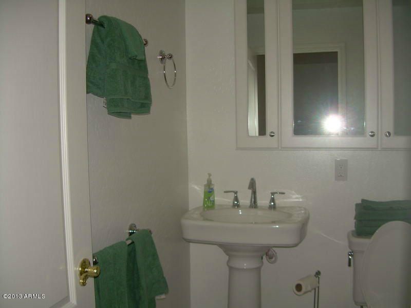 3464 East Rosa Lane Gilbert, AZ 85297 - Photo 23 of 32 Bedroom 2 Bath