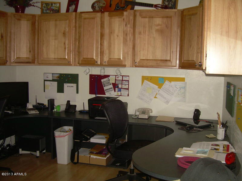 3464 East Rosa Lane Gilbert, AZ 85297 - Photo 8 of 32 Office