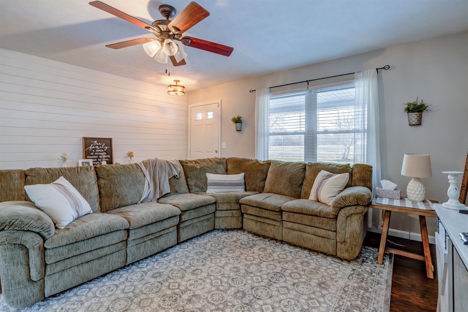 3323 Harris Road Hamilton, OH 45013 - Photo 6 of 32
