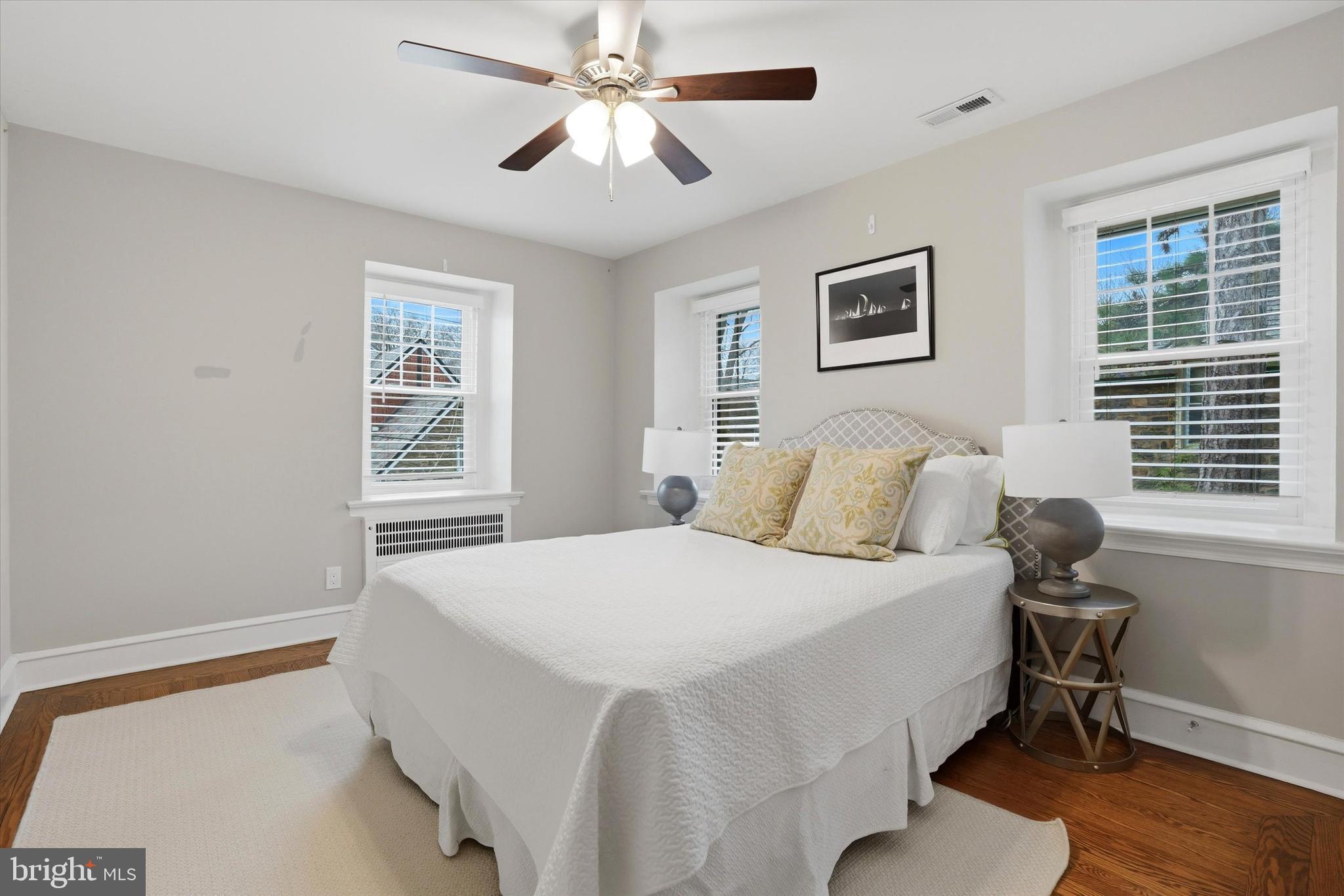 507 Murdoch Road Philadelphia, PA 19119 - Photo 20 of 52 a bedroom with a bed and a window