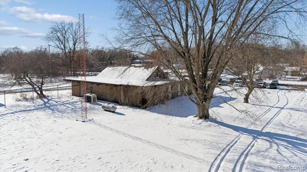 600 West Cavanaugh Road Lansing, MI 48910 - Photo 10 of 11