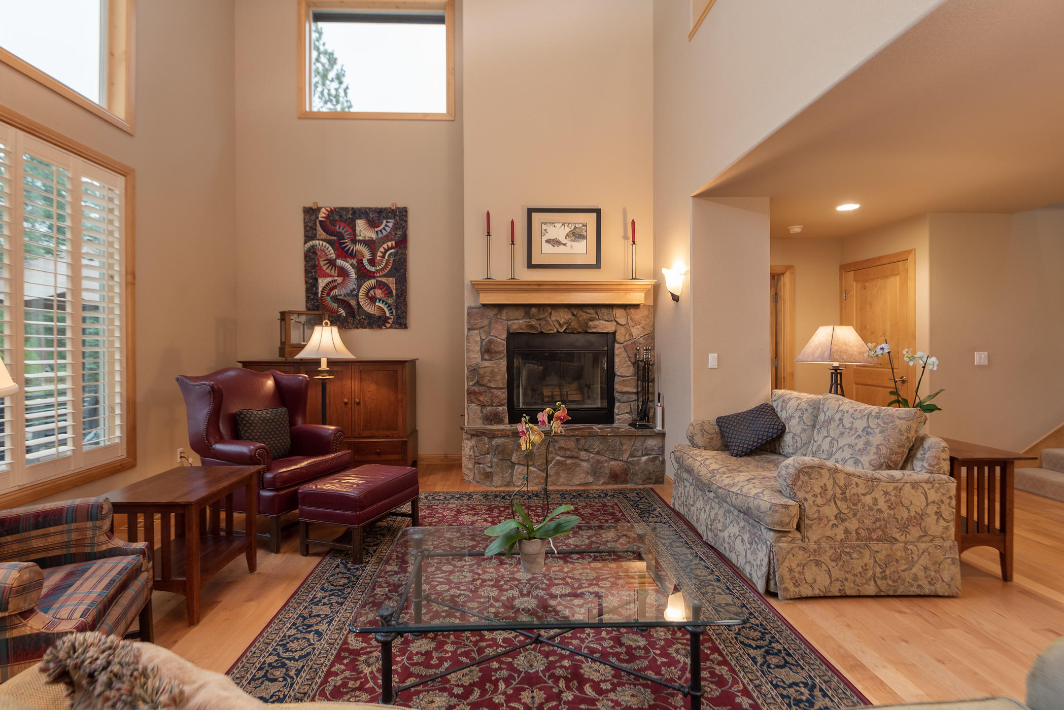 60780 Currant Way Bend, OR 97702 - Photo 8 of 34 08Great room to FPCurrant_Natalie-7