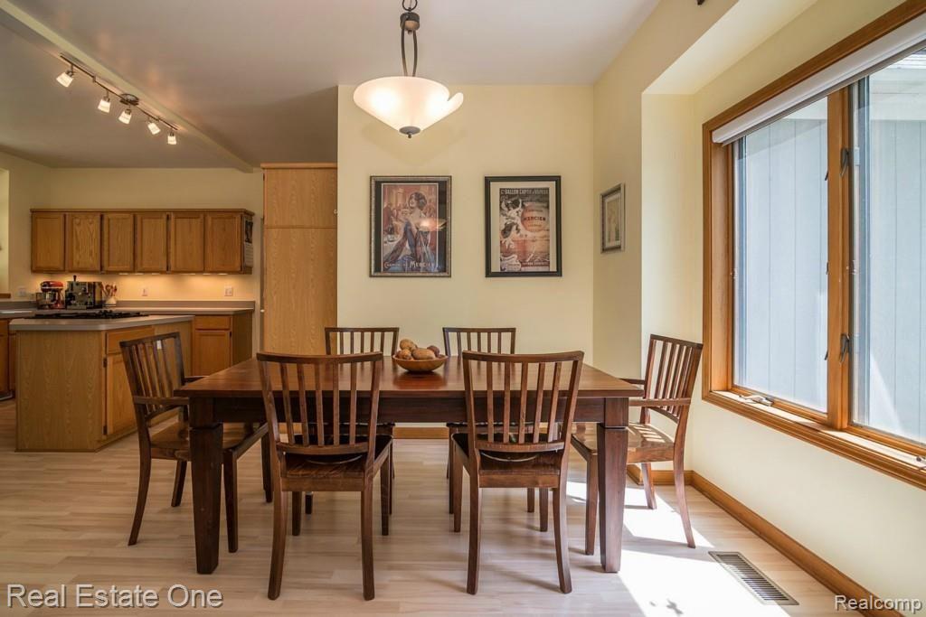 7967 Lee Road Brighton, MI 48116 - Photo 20 of 54 14_32.jpg