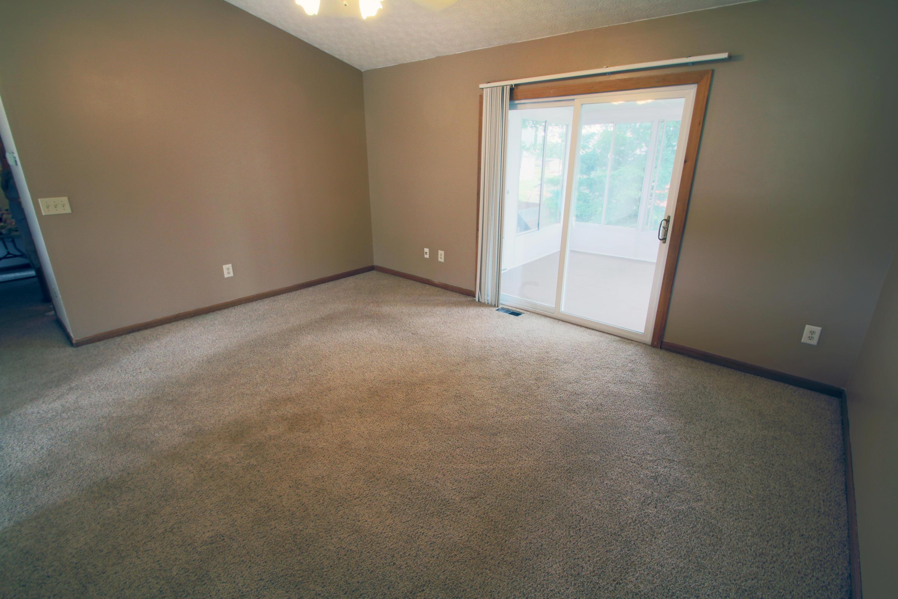 1656 Ward Road Columbus, OH 43224 - Photo 3 of 19