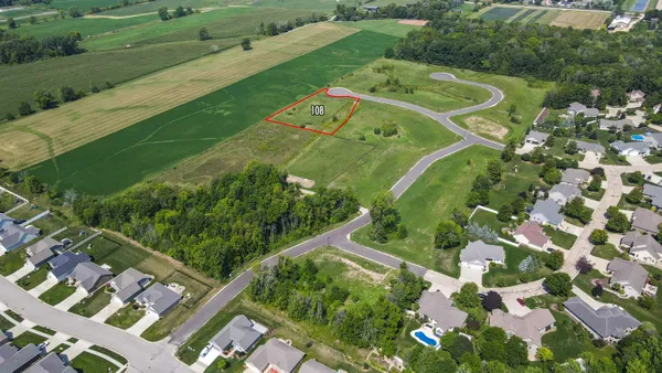 $150,400 | Winnipeg Street, Unit 108, Menasha, WI 54952