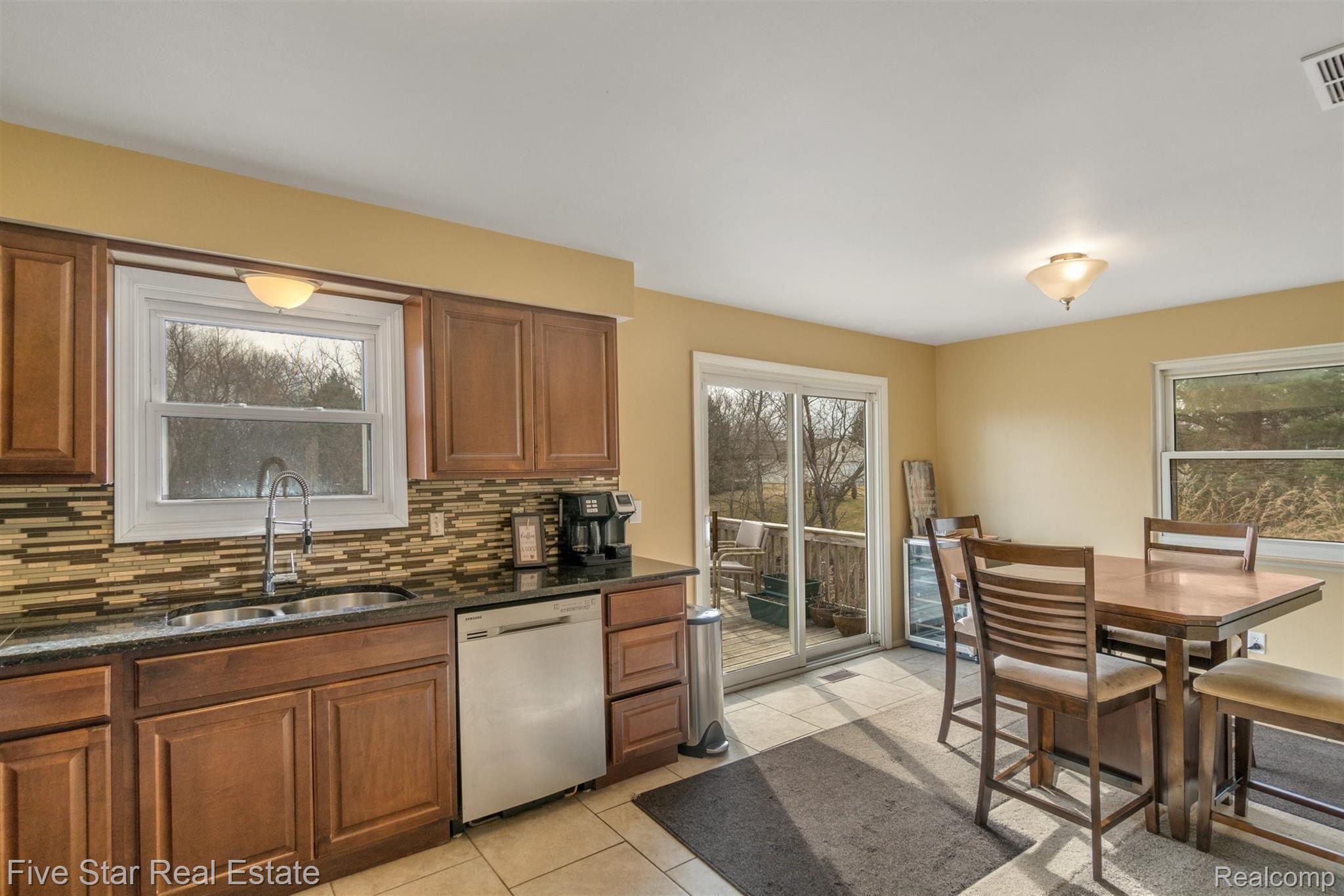 5500 North Henderson Road Davison, MI 48423 - Photo 12 of 48 12-5500-N-Henderson-Rd-WindowStill-Real-Estate-Photography-12.jpg