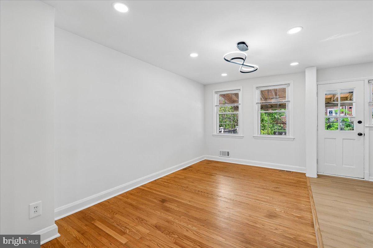 1612 Hardwick Road Baltimore, MD 21286 - Photo 8 of 35